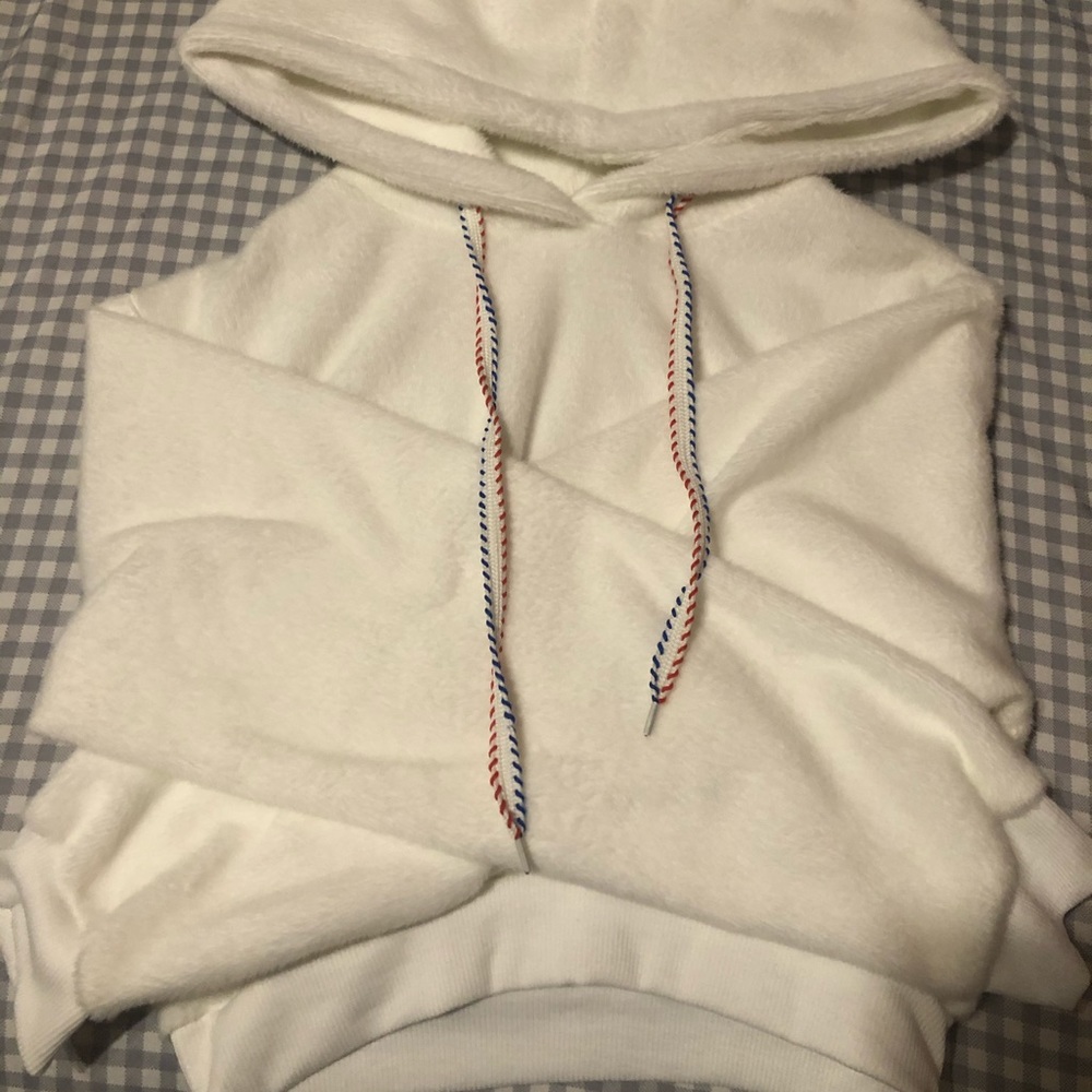 Cropped fuzzy Hoodie with colorful draw stings
